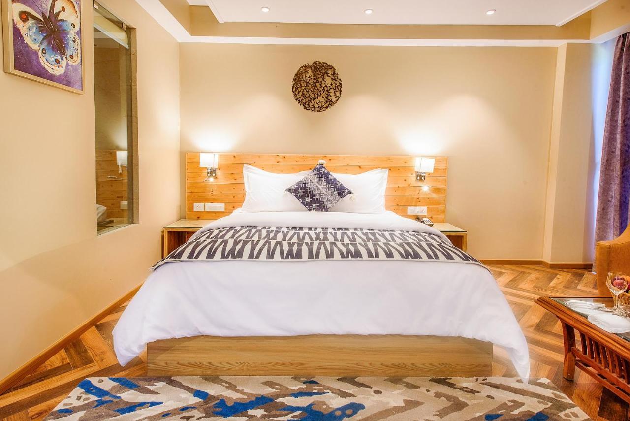 Naturevilas Sarovar Portico - Centrally Heated มะนาลี ภายนอก รูปภาพ