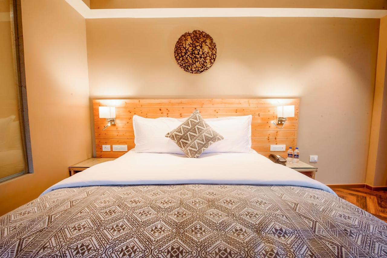 Naturevilas Sarovar Portico - Centrally Heated มะนาลี ภายนอก รูปภาพ