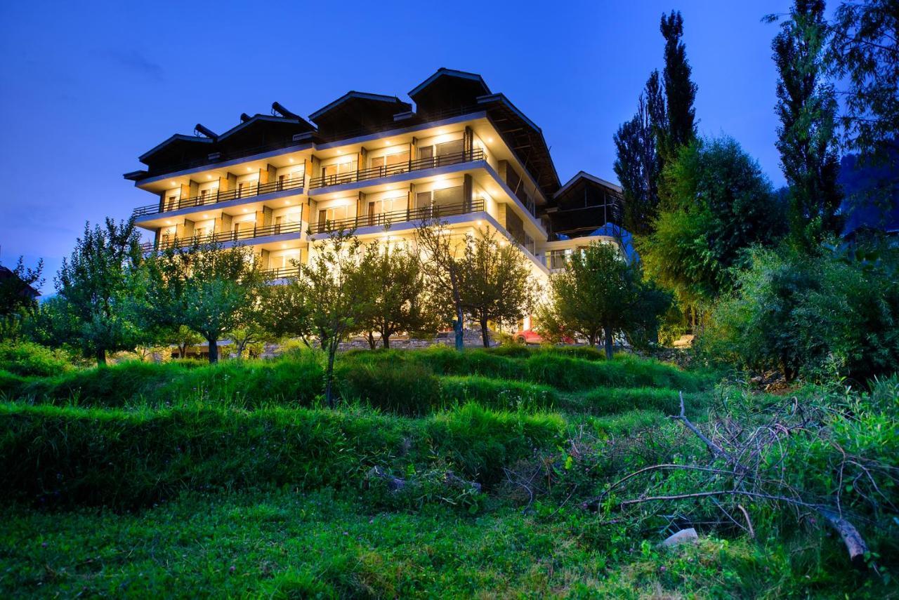 Naturevilas Sarovar Portico - Centrally Heated มะนาลี ภายนอก รูปภาพ